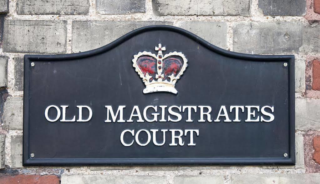 مبيت وإفطار ملبورن The Old Magistrates Court المظهر الخارجي الصورة